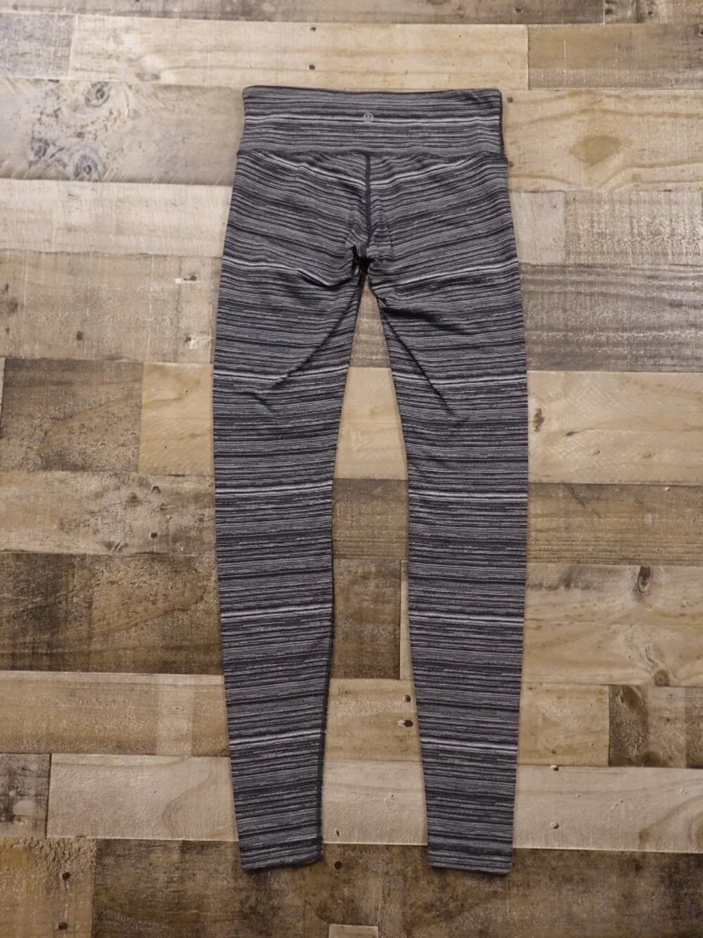 Lululemon Wunder Under Hi-Rise Tight Women’s 6 Black Gray Stripe 30.5